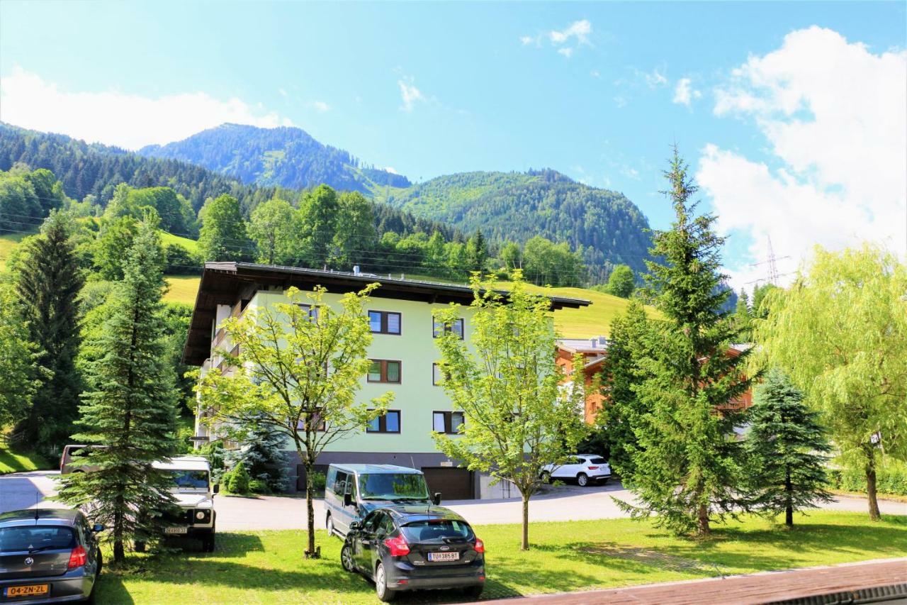 Green Wall Apartment Kaprun Eksteriør bilde